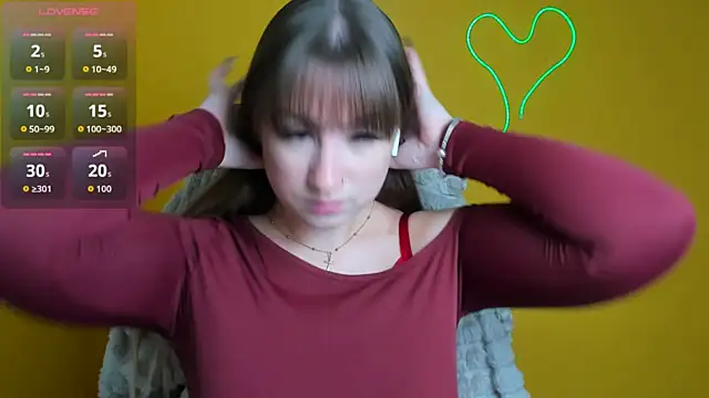 Snapshot of Evelina_GG chatting on November 2025 12:38:02 PM Evelina GG online show from November 2025 12:38:02 PM