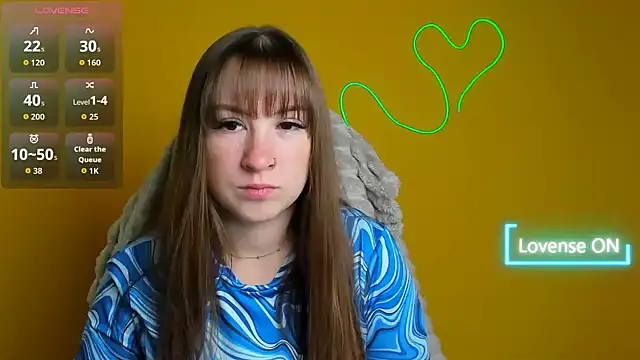 Snapshot of Evelina_GG chatting on November 2025 06:25:02 AM Evelina GG online show from November 2025 06:25:02 AM