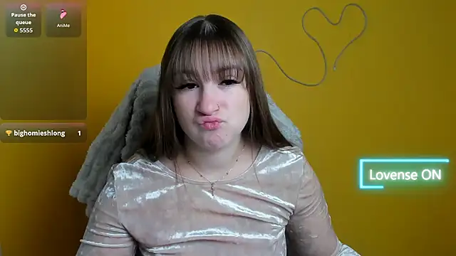 Snapshot of Evelina_GG chatting on November 2025 06:41:02 AM Evelina GG online show from November 2025 06:41:02 AM