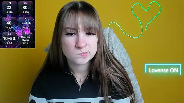 Snapshot of Evelina_GG chatting on November 2025 06:35:02 AM Evelina GG online show from November 2025 06:35:02 AM