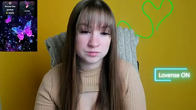 Snapshot of Evelina_GG chatting on November 2025 06:37:01 AM Evelina GG online show from November 2025 06:37:01 AM