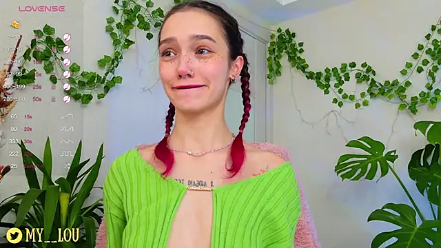 MyLou  online show from December 2024 04:29:02 PM