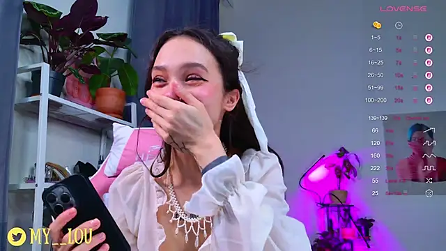 MyLou  online show from October 2025 04:19:01 PM