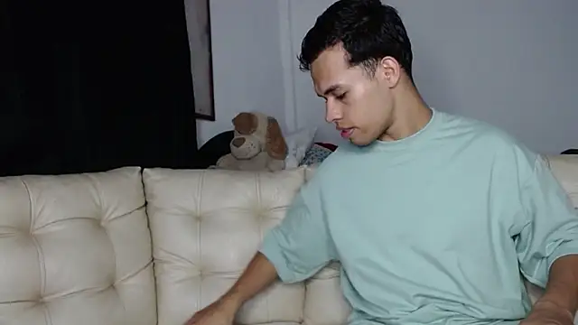 alexandra lorens online show from October 2025 01:42:02 AM