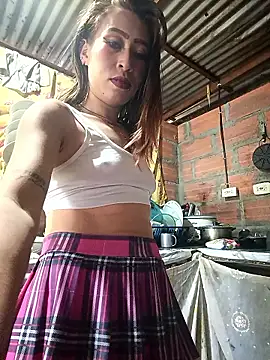 Snapshot of samy-blonde chatting on January 2026 02:08:01 PM samy-blonde online show from January 2026 02:08:01 PM