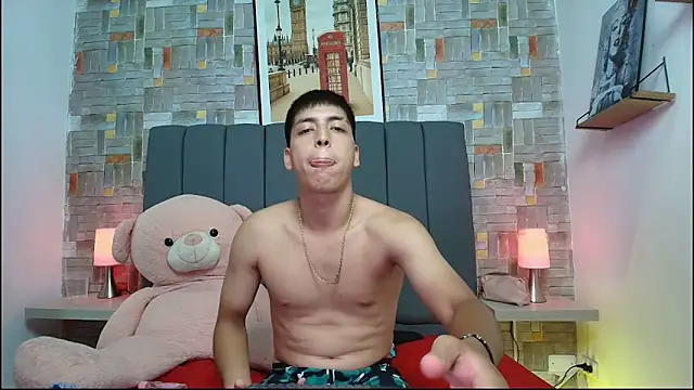 Snapshot of aaron_antonella_mds chatting on March 2026 08:37:02 PM aaron antonella mds online show from March 2026 08:37:02 PM