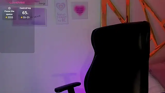 LanaJones  online show from December 2025 12:12:01 PM