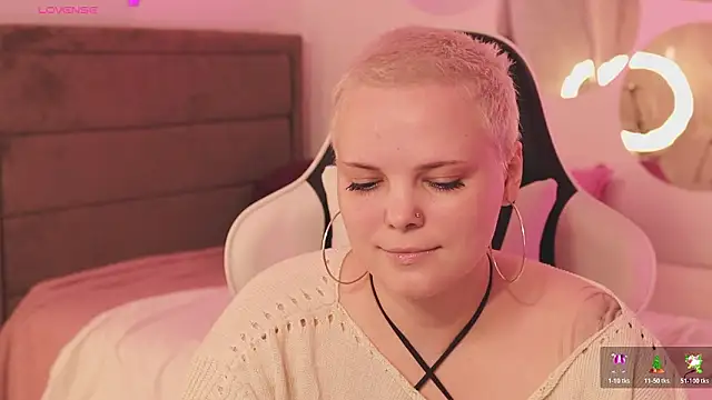 LikaBerry1 online show from February 2026 02:26:02 PM