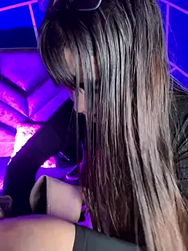 angel natural online show from November 2025 01:08:02 AM