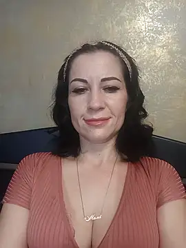 FireLily332 online show from January 2025 06:59:02 PM