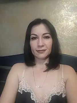 FireLily332 online show from January 2025 04:41:01 PM