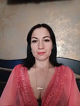 FireLily332 online show from February 2025 01:11:02 PM