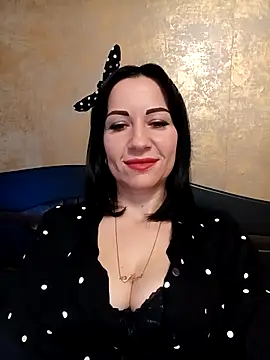 FireLily332 online show from February 2025 05:08:01 PM