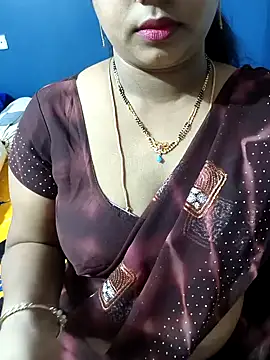 Snapshot of Vaishali90 chatting on December 2024 05:55:01 PM Vaishali90 online show from December 2024 05:55:01 PM