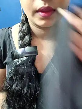 Snapshot of Vaishali90 chatting on December 2024 06:28:01 PM Vaishali90 online show from December 2024 06:28:01 PM