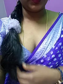 Snapshot of Vaishali90 chatting on January 2025 05:21:01 PM Vaishali90 online show from January 2025 05:21:01 PM