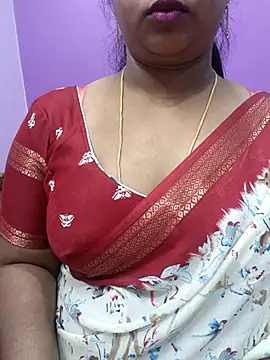 Snapshot of Vaishali90 chatting on February 2025 08:04:02 PM Vaishali90 online show from February 2025 08:04:02 PM