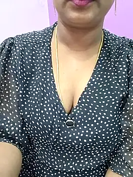 Snapshot of Vaishali90 chatting on March 2025 06:45:02 PM Vaishali90 online show from March 2025 06:45:02 PM