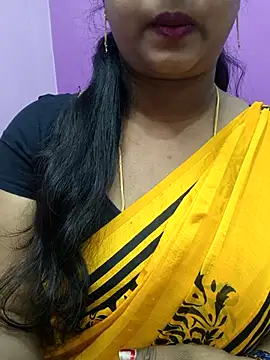 Snapshot of Vaishali90 chatting on March 2025 04:43:02 AM Vaishali90 online show from March 2025 04:43:02 AM