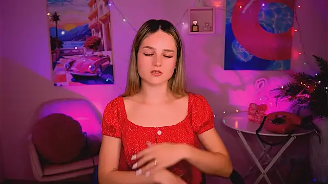 Snapshot of DeboraLarson chatting on December 2024 07:17:01 AM DeboraLarson online show from December 2024 07:17:01 AM