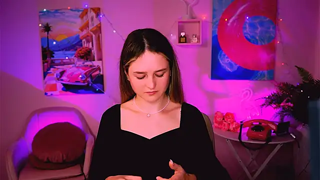 Snapshot of DeboraLarson chatting on January 2025 06:58:02 AM DeboraLarson online show from January 2025 06:58:02 AM