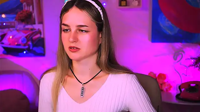 Snapshot of DeboraLarson chatting on January 2025 02:55:02 PM DeboraLarson online show from January 2025 02:55:02 PM