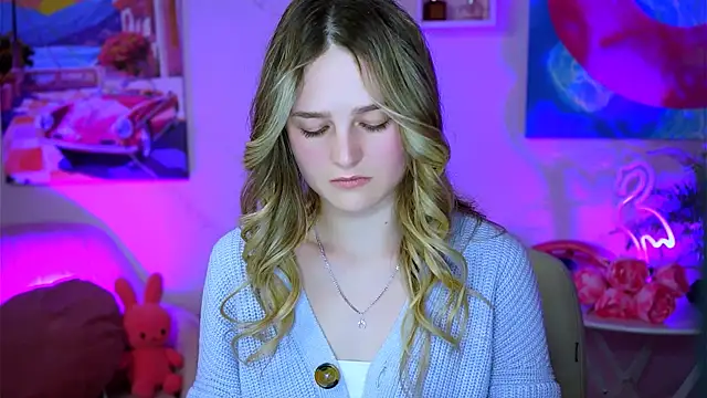 Snapshot of DeboraLarson chatting on February 2025 12:41:02 PM DeboraLarson online show from February 2025 12:41:02 PM