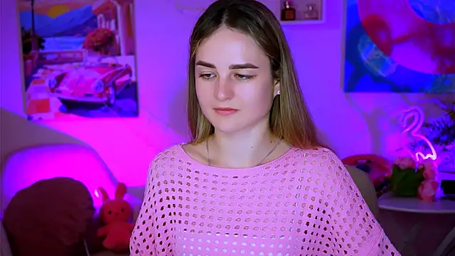 Snapshot of DeboraLarson chatting on February 2025 07:27:02 AM DeboraLarson online show from February 2025 07:27:02 AM