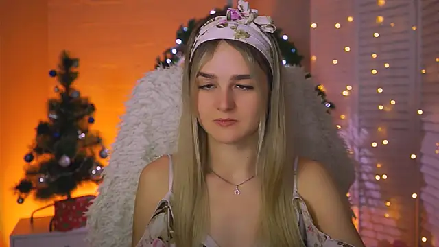 DeboraLarson online show from December 2025 03:35:02 AM