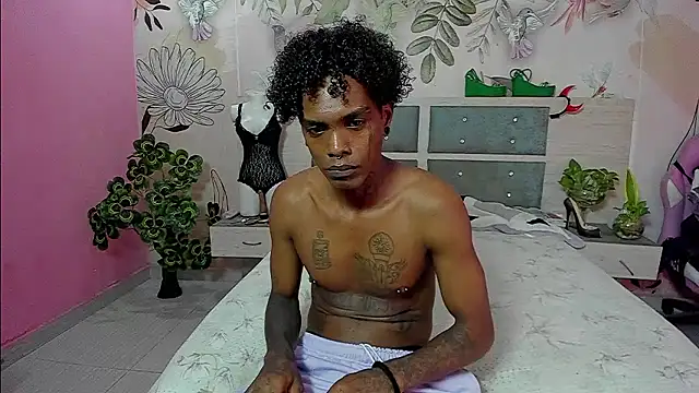 Snapshot of bigblackhotx1 chatting on January 2026 08:34:02 PM bigblackhotx1 online show from January 2026 08:34:02 PM