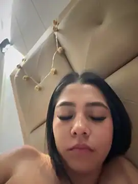 Snapshot of darsha_90 chatting on January 2025 04:17:01 AM darsha 90 online show from January 2025 04:17:01 AM