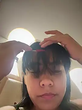 Snapshot of darsha_90 chatting on February 2025 04:33:01 AM darsha 90 online show from February 2025 04:33:01 AM