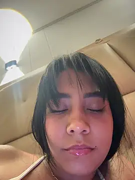 Snapshot of darsha_90 chatting on February 2025 03:12:01 AM darsha 90 online show from February 2025 03:12:01 AM