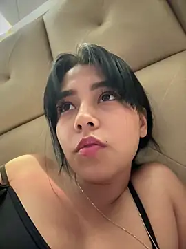 Snapshot of darsha_90 chatting on February 2025 03:10:02 AM darsha 90 online show from February 2025 03:10:02 AM