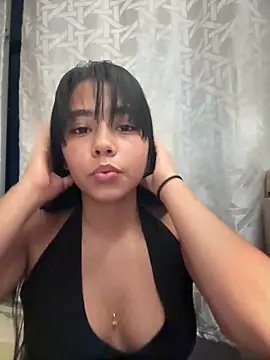 Snapshot of darsha_90 chatting on March 2025 03:08:02 AM darsha 90 online show from March 2025 03:08:02 AM