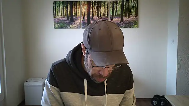 Snapshot of Harry_Boldt chatting on October 2025 06:21:01 AM Harry Boldt online show from October 2025 06:21:01 AM