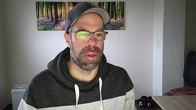 Snapshot of Harry_Boldt chatting on November 2025 07:08:02 AM Harry Boldt online show from November 2025 07:08:02 AM