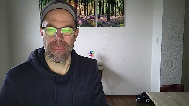 Snapshot of Harry_Boldt chatting on November 2025 07:40:01 AM Harry Boldt online show from November 2025 07:40:01 AM