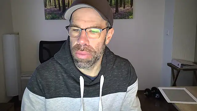 Snapshot of Harry_Boldt chatting on November 2025 07:08:01 AM Harry Boldt online show from November 2025 07:08:01 AM