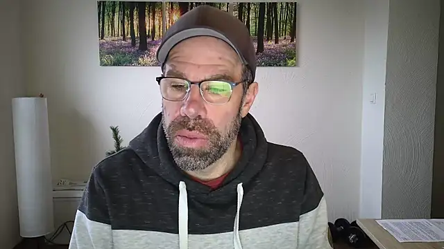 Snapshot of Harry_Boldt chatting on December 2025 07:38:01 AM Harry Boldt online show from December 2025 07:38:01 AM