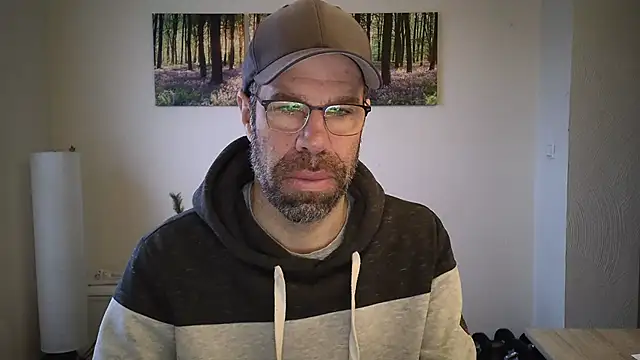 Snapshot of Harry_Boldt chatting on December 2025 07:28:01 AM Harry Boldt online show from December 2025 07:28:01 AM