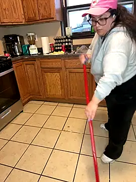 Snapshot of tillymarie34 chatting on November 2025 10:30:01 PM tillymarie34 online show from November 2025 10:30:01 PM