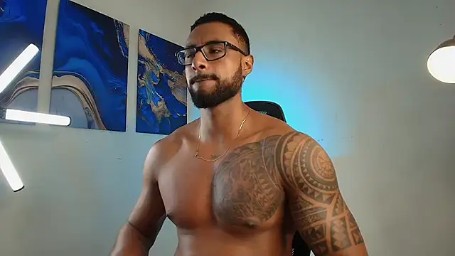 LiamGarcia1 online show from February 2026 02:21:02 PM