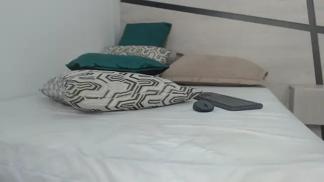 Snapshot of sussy_leon chatting on January 2025 03:25:01 PM sussy leon online show from January 2025 03:25:01 PM