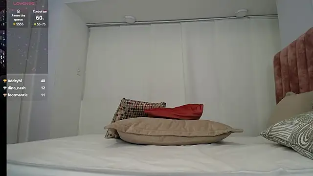 Snapshot of sussy_leon chatting on February 2025 07:29:01 PM sussy leon online show from February 2025 07:29:01 PM