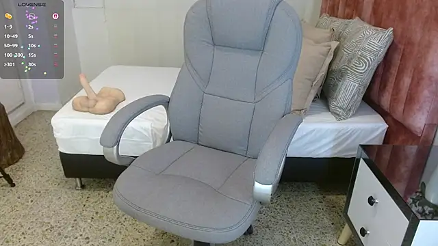 Snapshot of sussy_leon chatting on October 2025 02:02:02 PM sussy leon online show from October 2025 02:02:02 PM