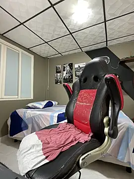 marcel crawford96 online show from April 2026 01:33:02 PM