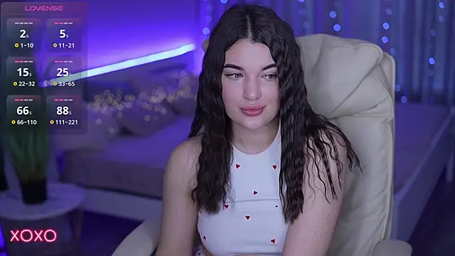 YourLolaBunny online show from November 2025 06:34:02 AM