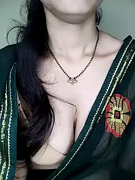 Snapshot of Fair-magic-woman chatting on December 2024 07:07:02 PM Fair-magic-woman online show from December 2024 07:07:02 PM