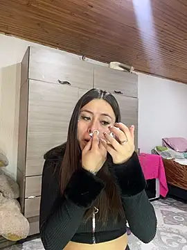 sarawiliamx online show from April 2026 09:59:01 PM